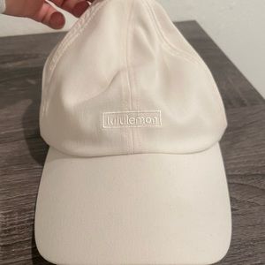 NWOT Lululemon hat